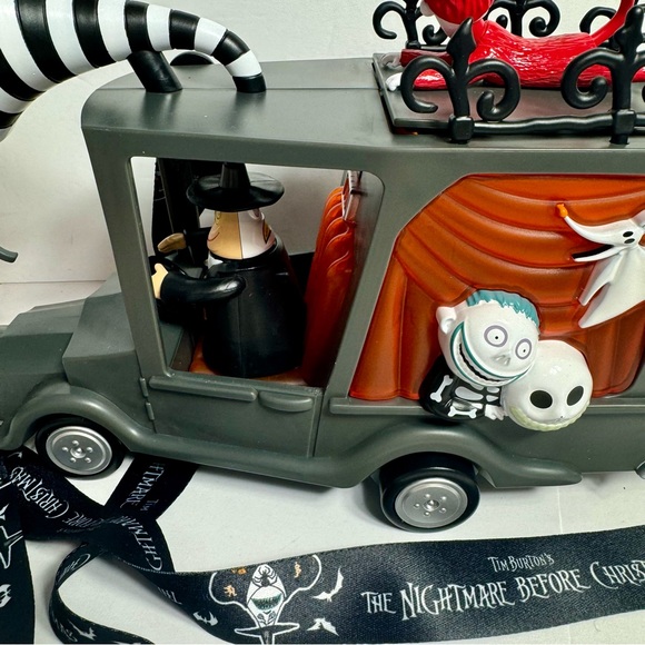 (Sold) NWT. Disney ‘The Nightmare Before Christmas’ Mayor’s Car Popcorn Bucket. - Picture 7 of 14